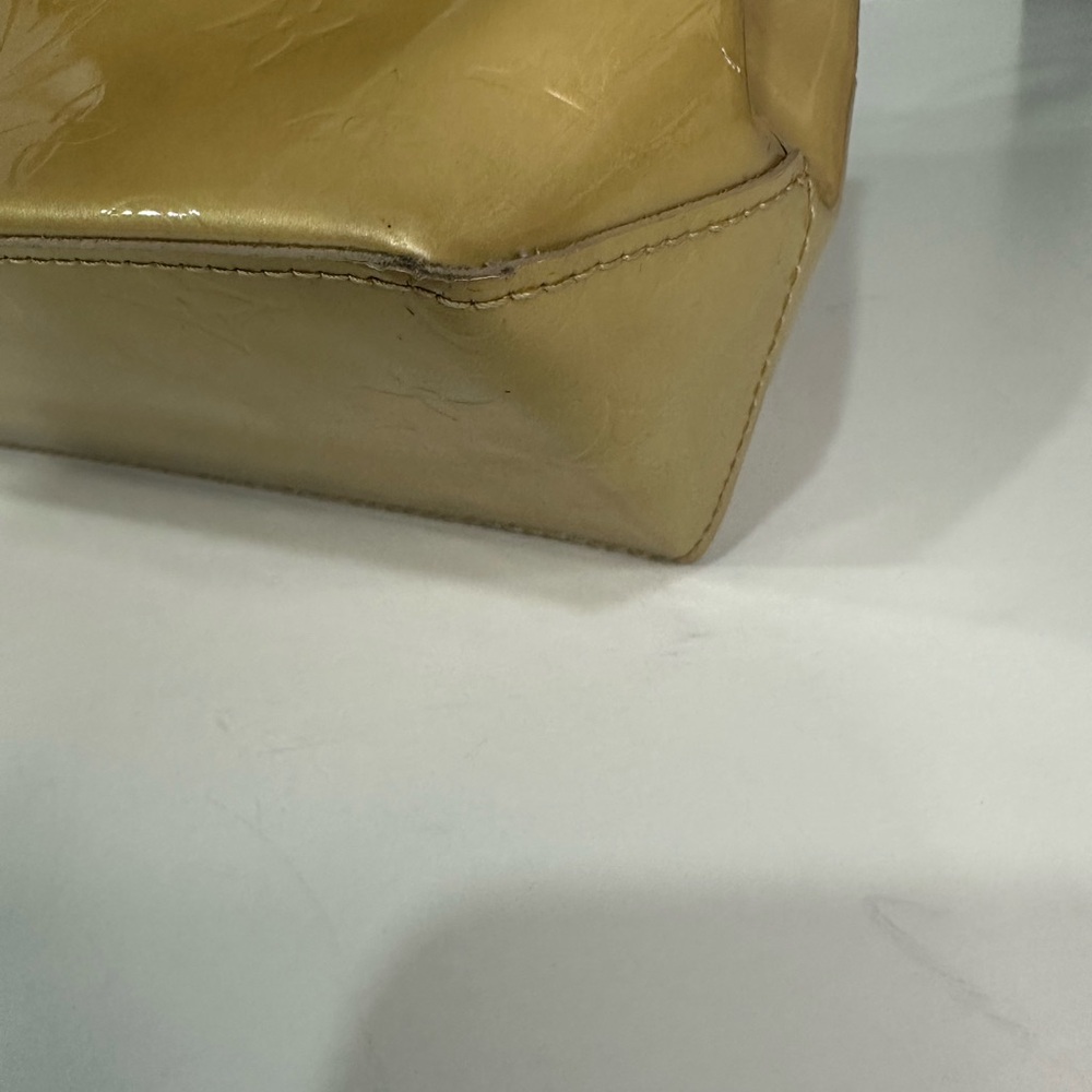 Authentic Louis Vuitton Vernis Reade PM Tote Bag - Picture 9 of 15